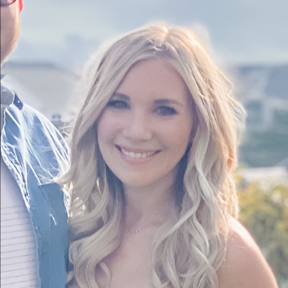 Meet your Posher, Casie